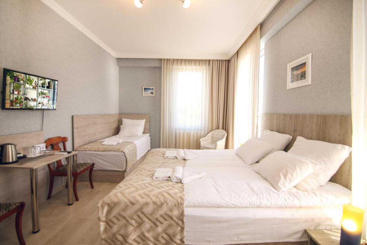 Hotel Kera Τυφλίδα Εξωτερικό φωτογραφία