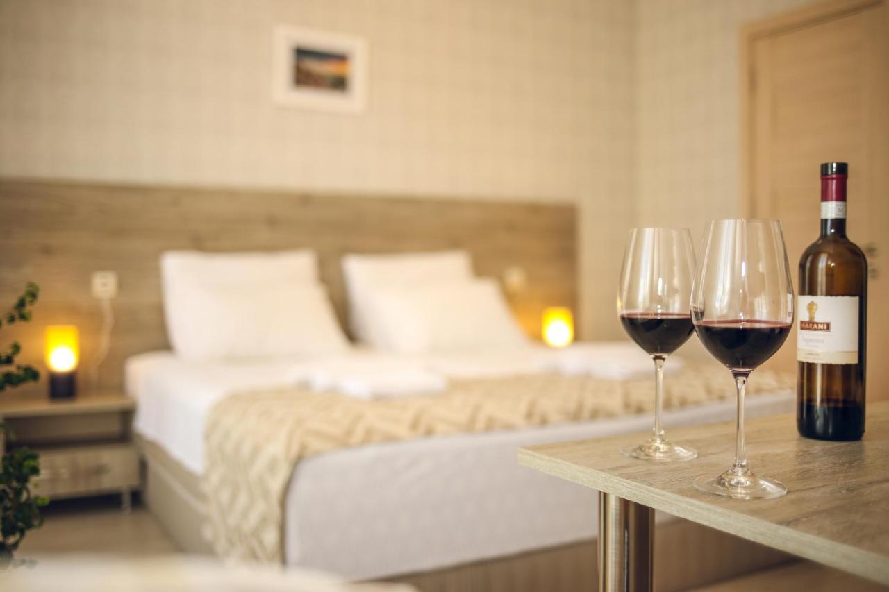 Hotel Kera Τυφλίδα Εξωτερικό φωτογραφία