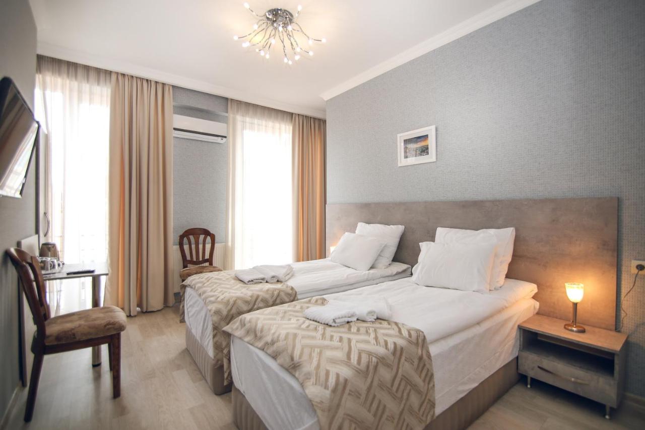 Hotel Kera Τυφλίδα Εξωτερικό φωτογραφία